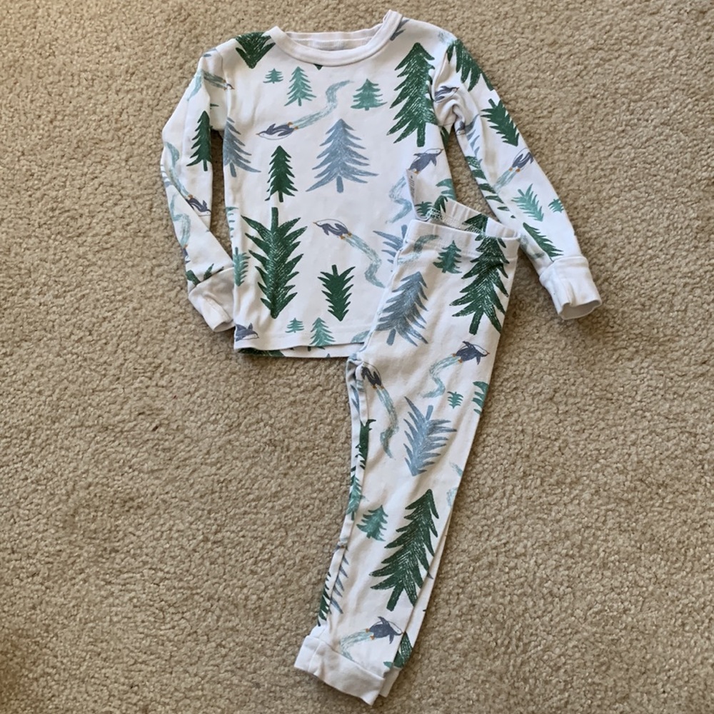 Carters Pajama Set Bundle - Picture 4 of 7